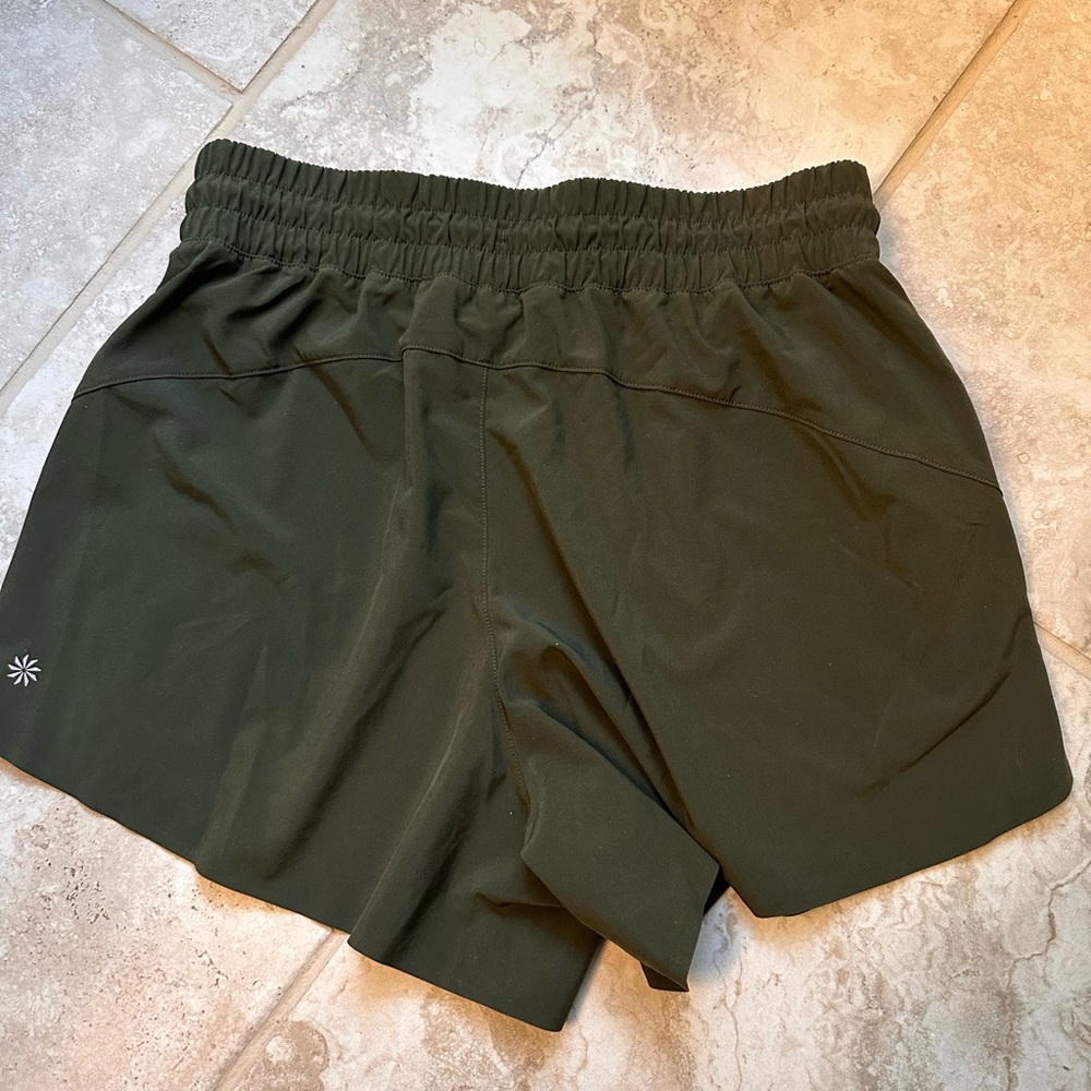 Athleta Crossroads Short Euc Small - image 8